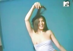 Il cazzo del tipo da diverse angolazioni per penetrare la bocca di un pompino asiatico. film amatoriali porno italiani