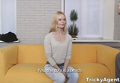 Ragazza russa prima ha sesso anale con il suo fidanzato. filmati amatoriali erotici